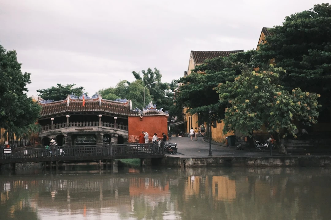 traffic-jam-google-translate-chien-luoc-hieu-qua-duoi-goc-nhin-cua-minh-tri