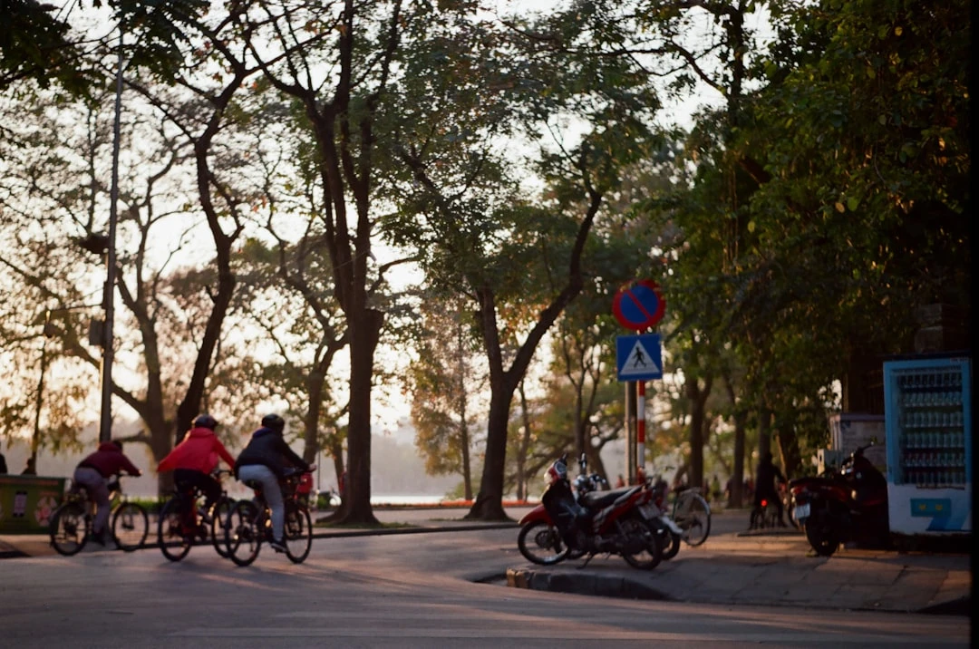 Tính năng và nâng cấp trong Google Traffic Rider Game